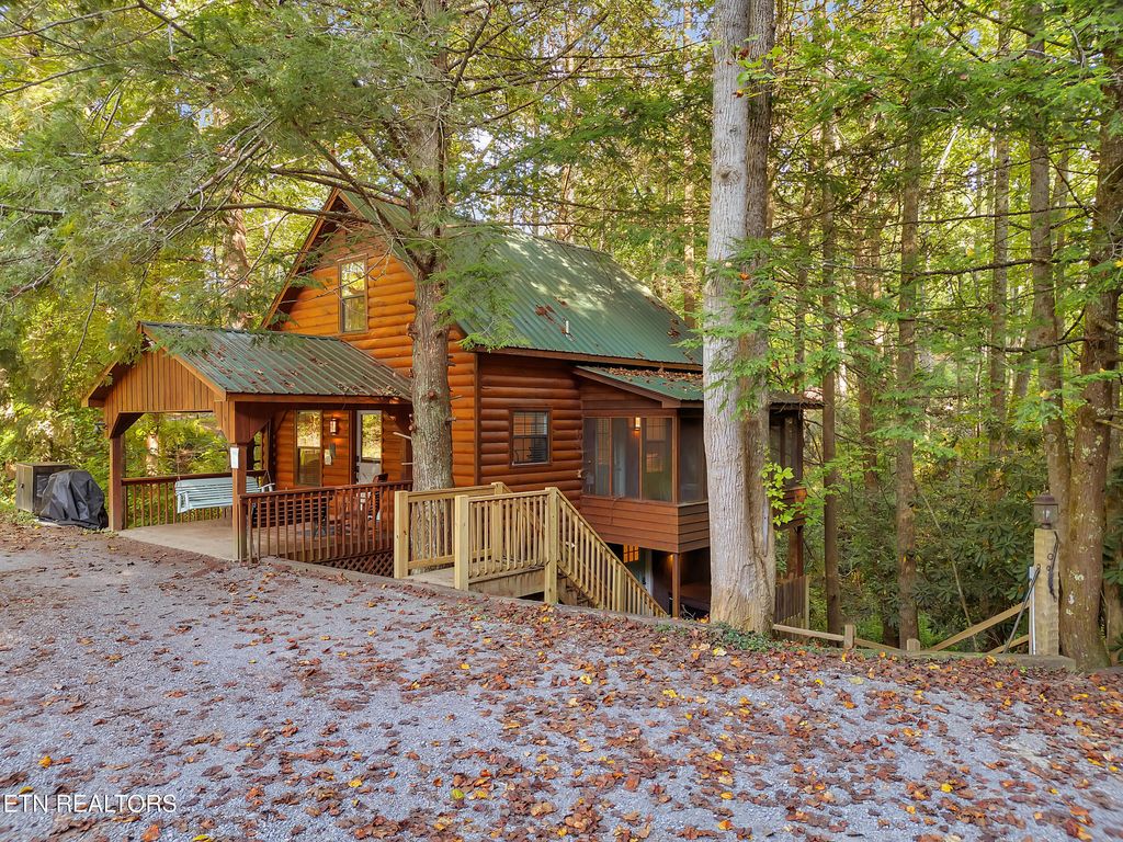 Photo of 3017 Walters Way, Sevierville, TN 37862 (MLS # 1325285)