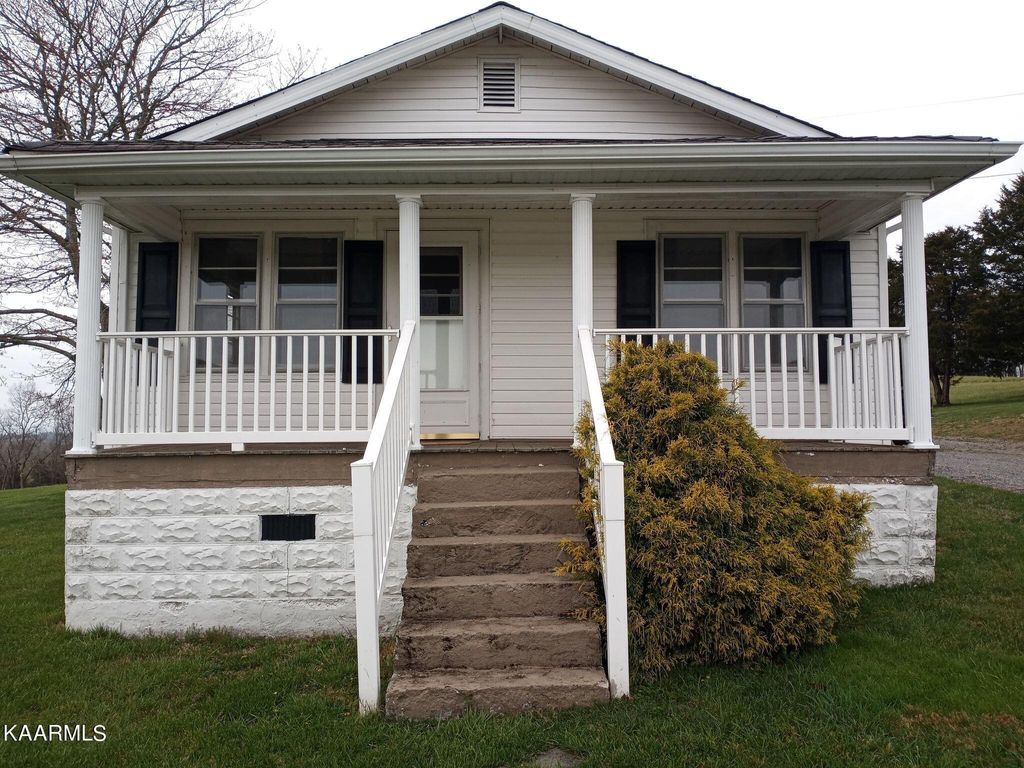 Photo of 5273 Hopewell Rd, Tazewell, TN 37879 (MLS # 1221316)