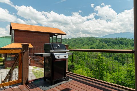 Tiny photo for 1248 Annes Rd, Gatlinburg, TN 37738 (MLS # 1342180)