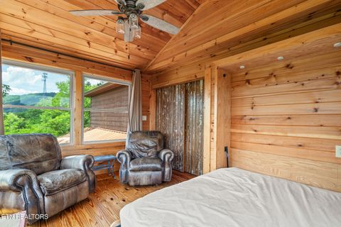 Tiny photo for 1248 Annes Rd, Gatlinburg, TN 37738 (MLS # 1342180)