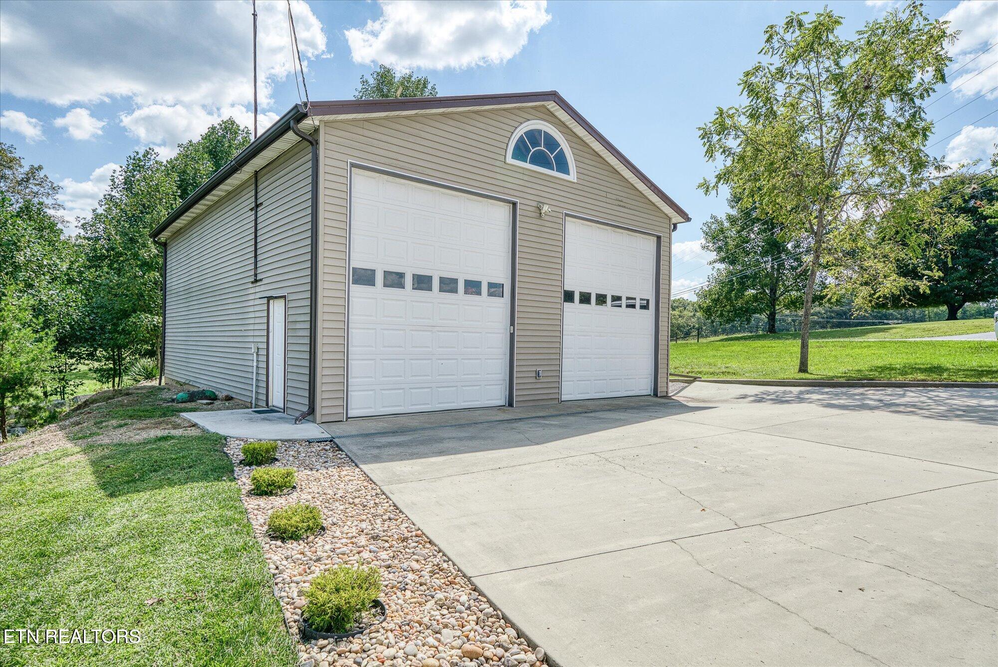 207 Hayes Rd