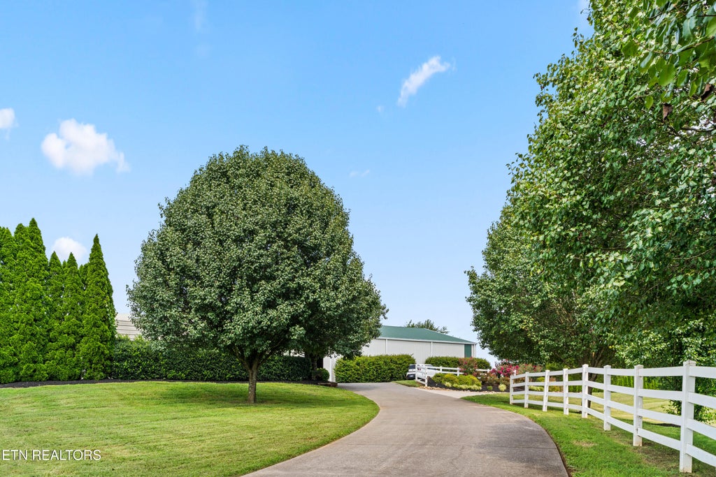 Photo of 2399 McCleary Rd, Sevierville, TN 37876 (MLS # 1354191)