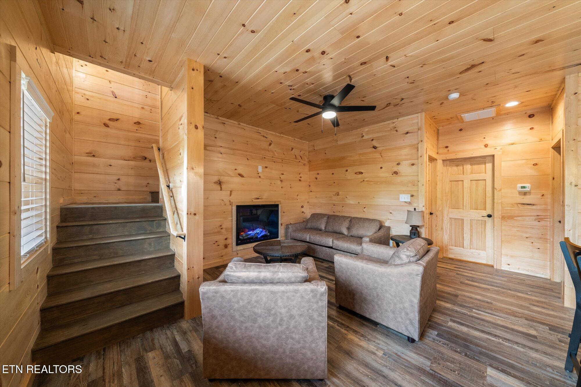 2431 Cobbler Way