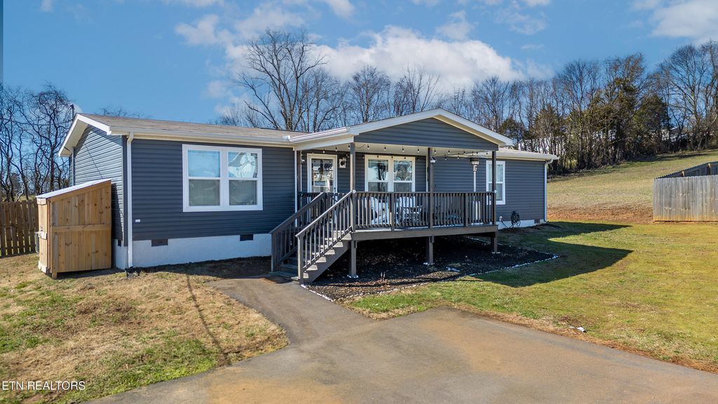 Photo of 4434 Anna Maria Ln, Strawberry Plains, TN 37871 (MLS # 1331121)