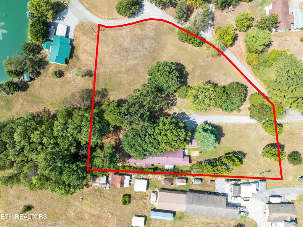 Photo of 127 Jerry Cardin Lane, Friendsville, TN 37737 (MLS # 1275160)