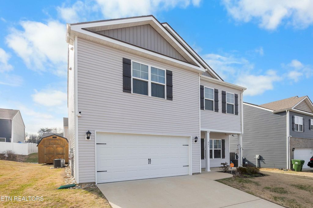 Photo of 841 Wilson Rd, Maryville, TN 37801 (MLS # 1328623)