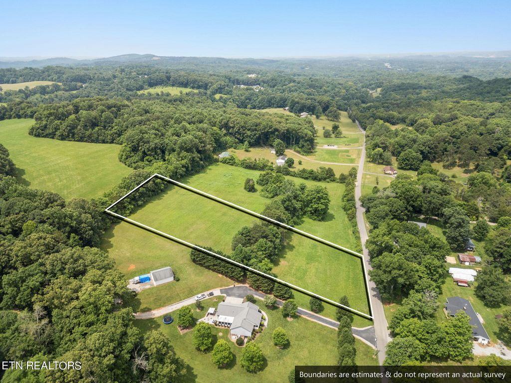 Photo of 10140 Stringtown Rd, Strawberry Plains, TN 37871 (MLS # 1267049)