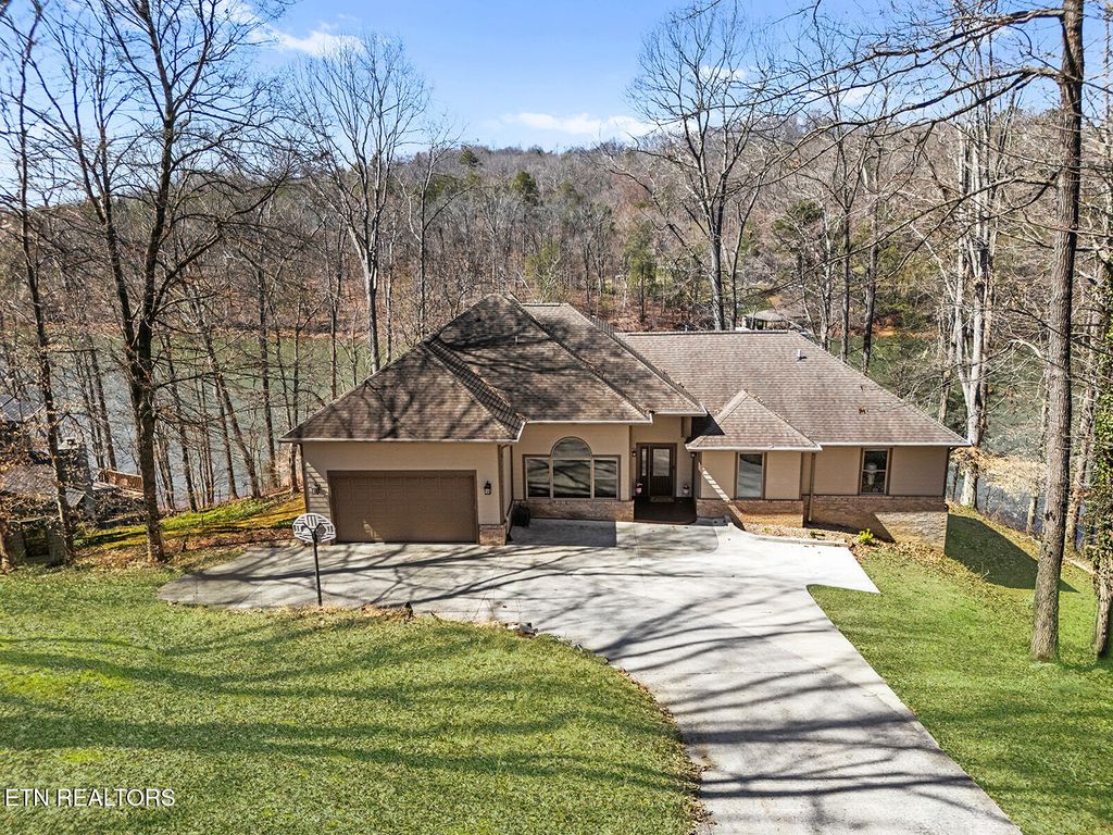Photo of 24 Northcove Estates Drive, Greenback, TN 37742 (MLS # 1293965)