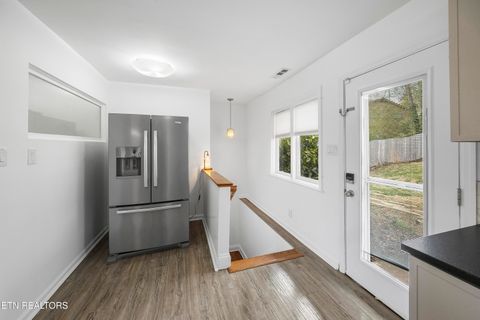 Tiny photo for 957 Bluff View Rd, Knoxville, TN 37919 (MLS # 1333136)