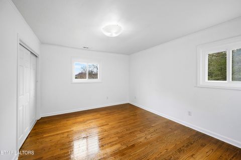 Tiny photo for 957 Bluff View Rd, Knoxville, TN 37919 (MLS # 1333136)