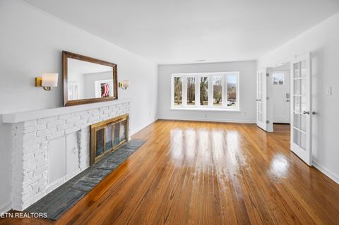 Tiny photo for 957 Bluff View Rd, Knoxville, TN 37919 (MLS # 1333136)