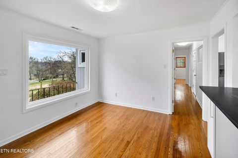 Tiny photo for 957 Bluff View Rd, Knoxville, TN 37919 (MLS # 1333136)