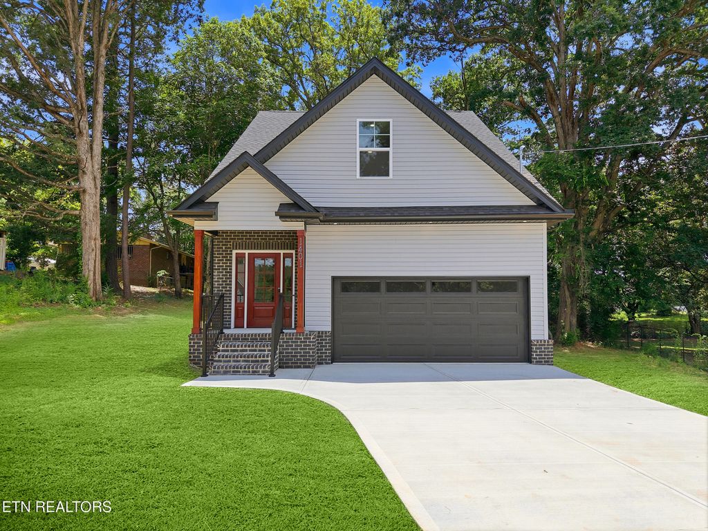 Photo of 1401 Rosalyn Drive, Knoxville, TN 37914 (MLS # 1345101)