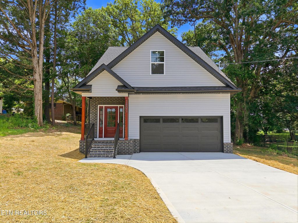 Photo of 1401 Rosalyn Drive, Knoxville, TN 37914 (MLS # 1345101)