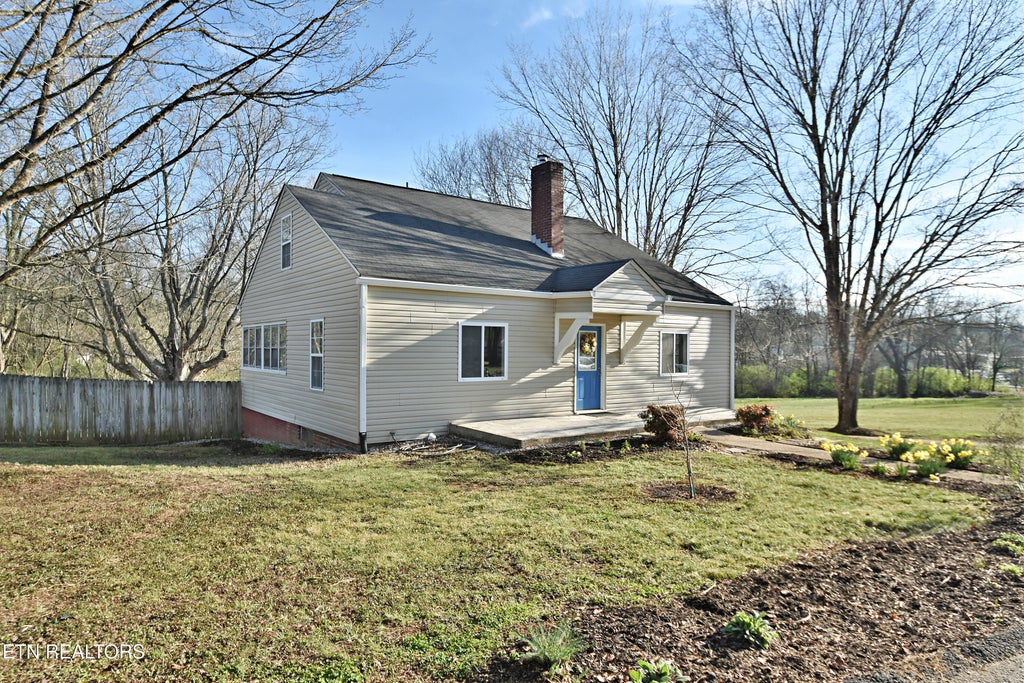 Photo of 124 Keeble Ave, Knoxville, TN 37920 (MLS # 1293972)