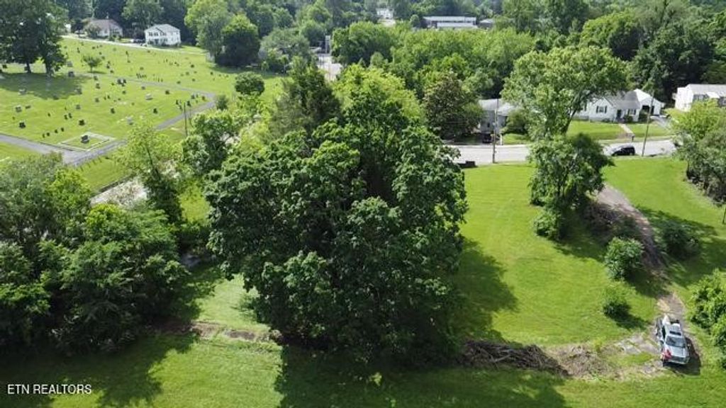 Photo of 507 Montvale Rd, Maryville, TN 37803 (MLS # 1339312)