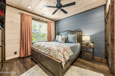 Tiny photo for 2013 Myrtle Way Way, Pigeon Forge, TN 37863 (MLS # 1321037)