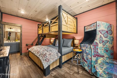 Tiny photo for 2013 Myrtle Way Way, Pigeon Forge, TN 37863 (MLS # 1321037)