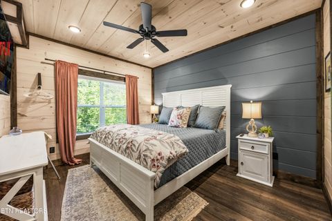 Tiny photo for 2013 Myrtle Way Way, Pigeon Forge, TN 37863 (MLS # 1321037)