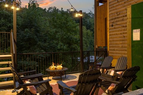 Tiny photo for 2013 Myrtle Way Way, Pigeon Forge, TN 37863 (MLS # 1321037)