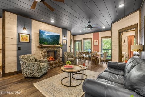 Tiny photo for 2013 Myrtle Way Way, Pigeon Forge, TN 37863 (MLS # 1321037)