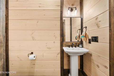 Tiny photo for 2013 Myrtle Way Way, Pigeon Forge, TN 37863 (MLS # 1321037)