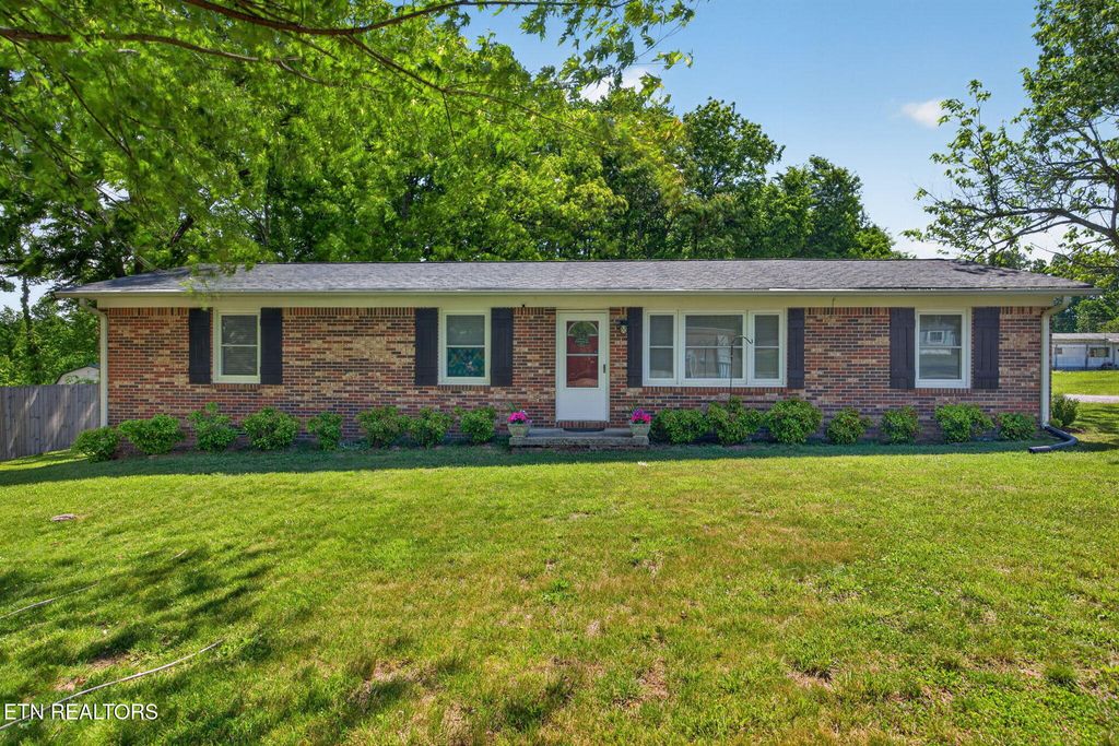 Photo of 1052 Airport Rd, Livingston, TN 38570 (MLS # 1339604)