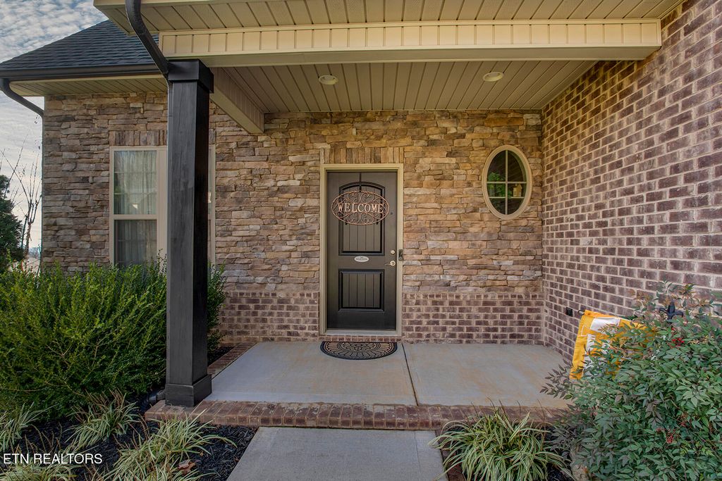 Photo of 3115 Oakwood Hills Lane, Knoxville, TN 37931 (MLS # 1324100)