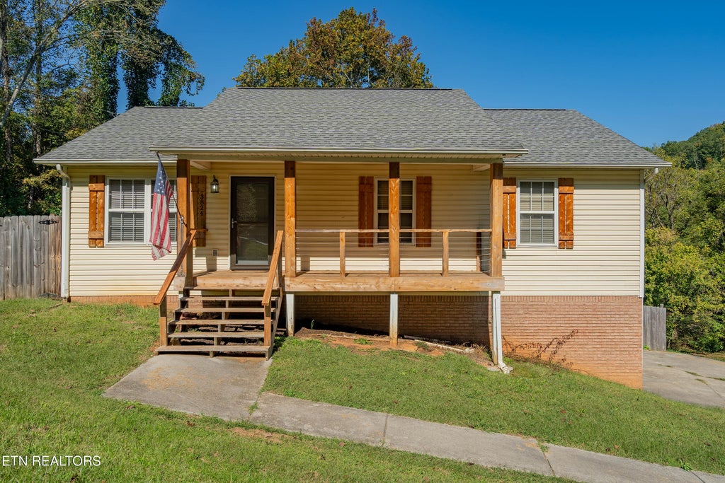 Photo of 3824 Isaac Ave, Morristown, TN 37814 (MLS # 1358968)
