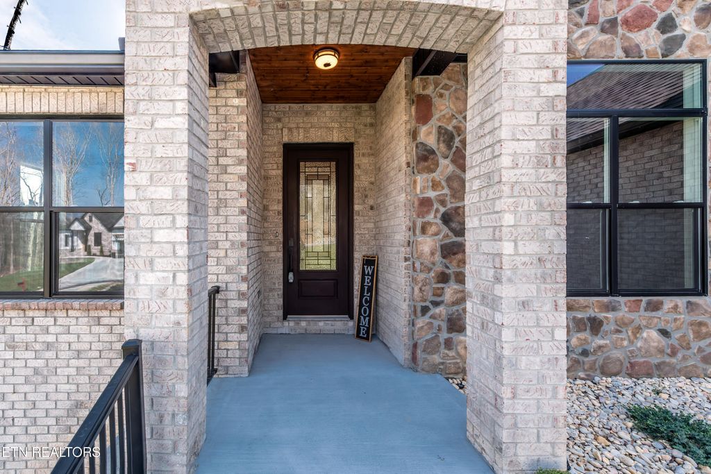 Photo of 124 Nuhya Way, Loudon, TN 37774 (MLS # 1284501)