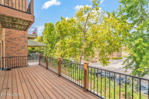 Tiny photo for 3340 Kingston Pike #10, Knoxville, TN 37919 (MLS # 1303734)