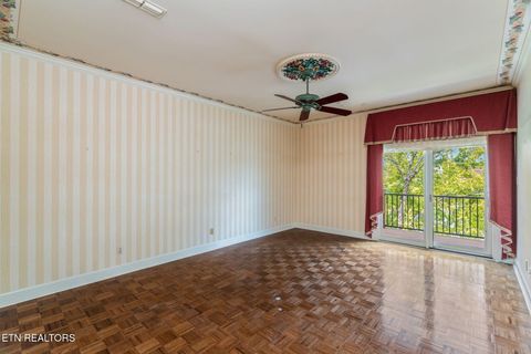 Tiny photo for 3340 Kingston Pike #10, Knoxville, TN 37919 (MLS # 1303734)
