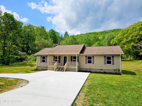 Photo of 625 Old Hen Valley Rd, Oliver Springs, TN 37840 (MLS # 1337388)