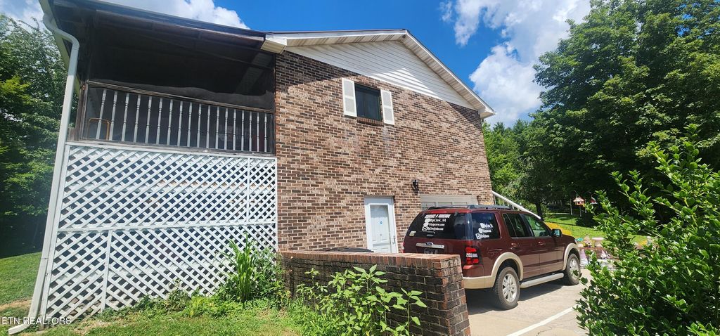 Photo of 191 Ashley Lane, Oneida, TN 37841 (MLS # 1331460)