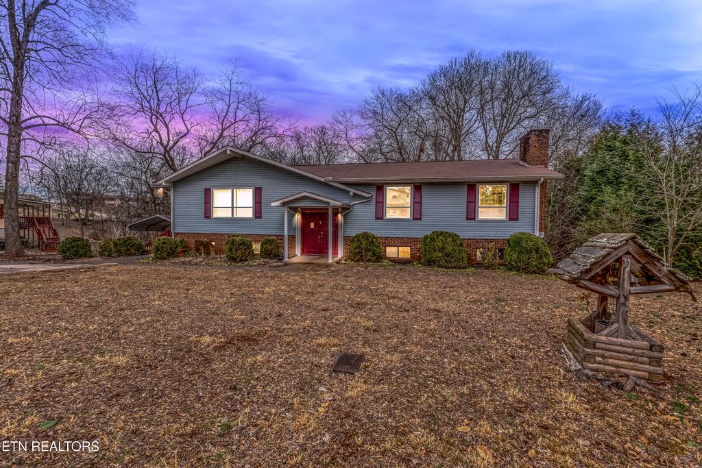 Photo of 3018 Rambling Rd, Maryville, TN 37801 (MLS # 1325389)
