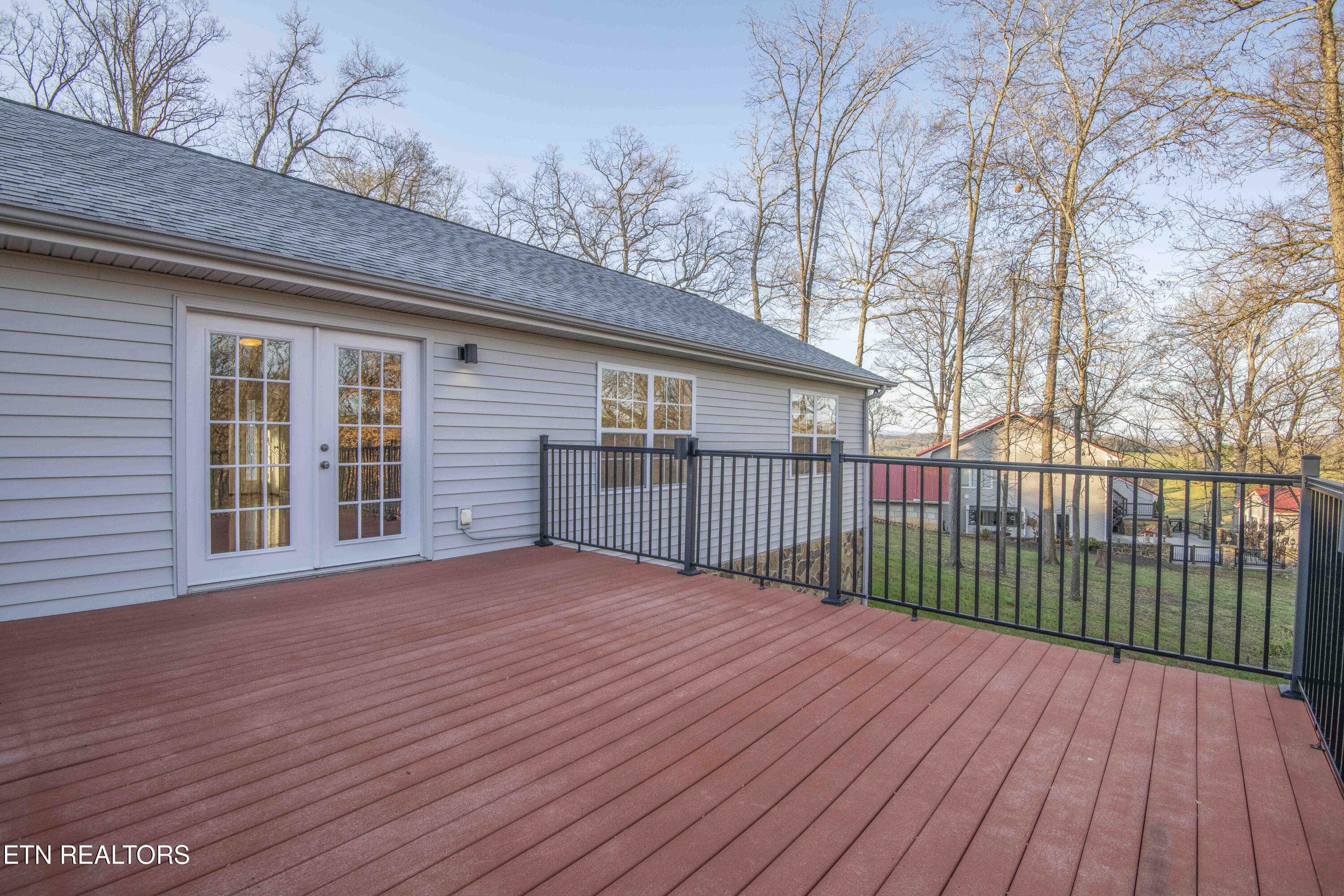 555 White Oak Circle
