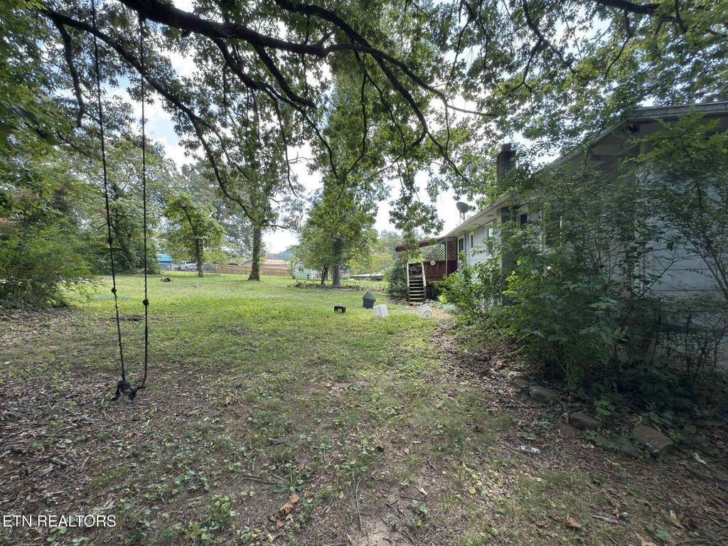 Photo of 434 Oak Circle, Oliver Springs, TN 37840 (MLS # 1311616)