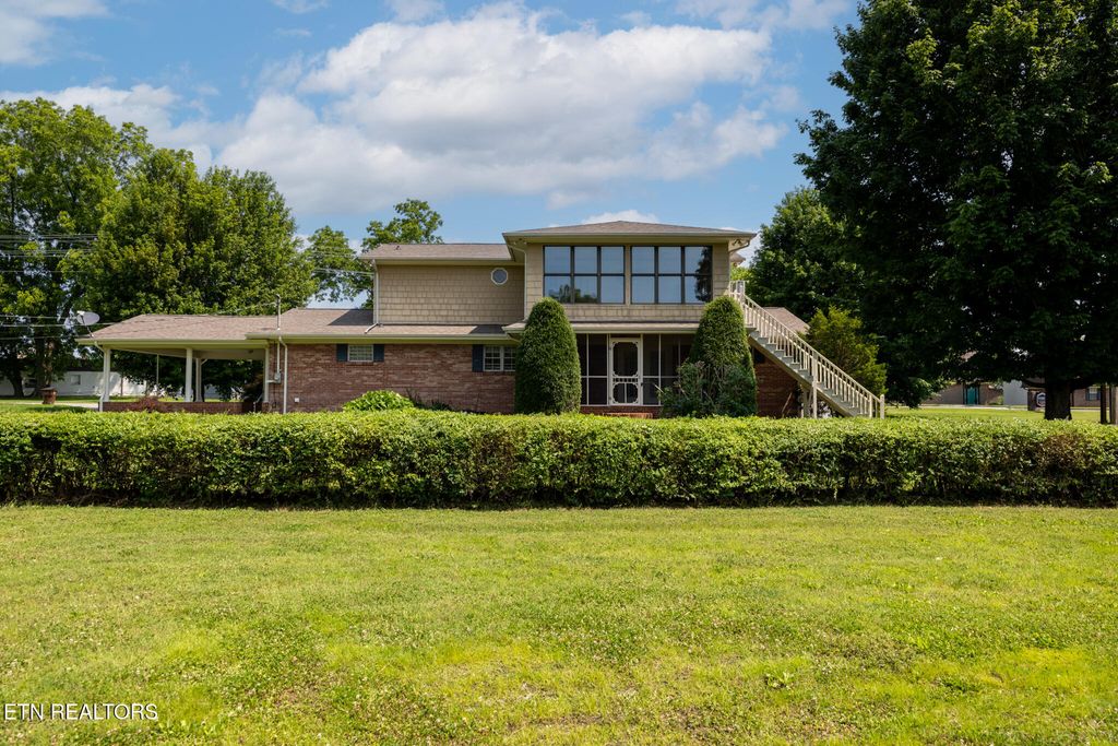 Photo of 421 Oklahoma St St, Madisonville, TN 37354 (MLS # 1304453)