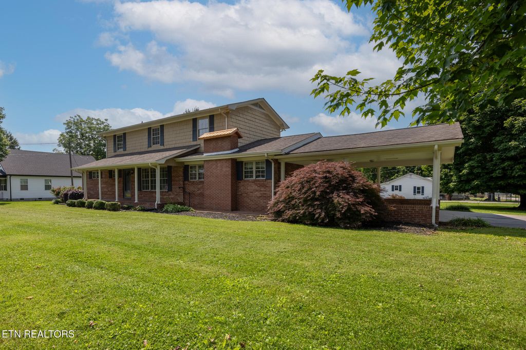 Photo of 421 Oklahoma St St, Madisonville, TN 37354 (MLS # 1304453)