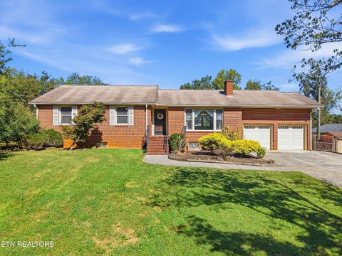 Photo of 3817 Riverview Drive, Knoxville, TN 37914 (MLS # 1357480)