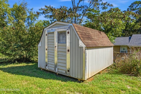 Tiny photo for 3817 Riverview Drive, Knoxville, TN 37914 (MLS # 1357480)