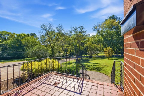 Tiny photo for 3817 Riverview Drive, Knoxville, TN 37914 (MLS # 1357480)