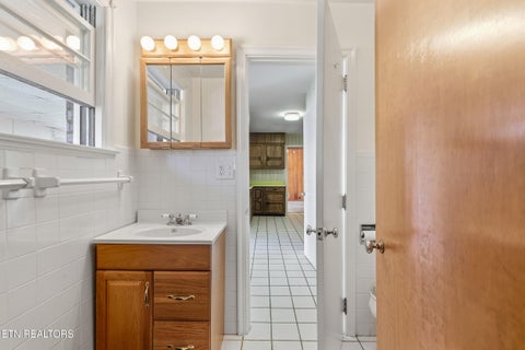 Tiny photo for 3817 Riverview Drive, Knoxville, TN 37914 (MLS # 1357480)