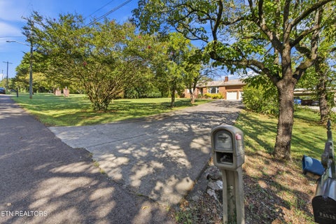 Tiny photo for 3817 Riverview Drive, Knoxville, TN 37914 (MLS # 1357480)