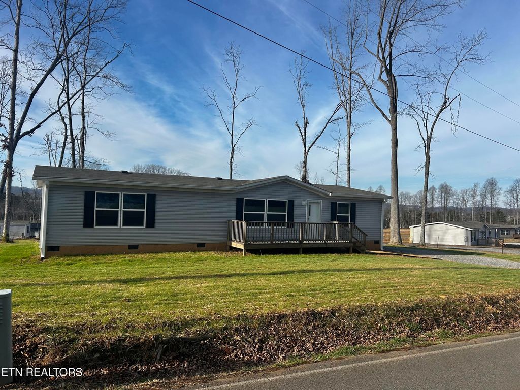 Photo of 226 Community Drive, Madisonville, TN 37354 (MLS # 1323300)