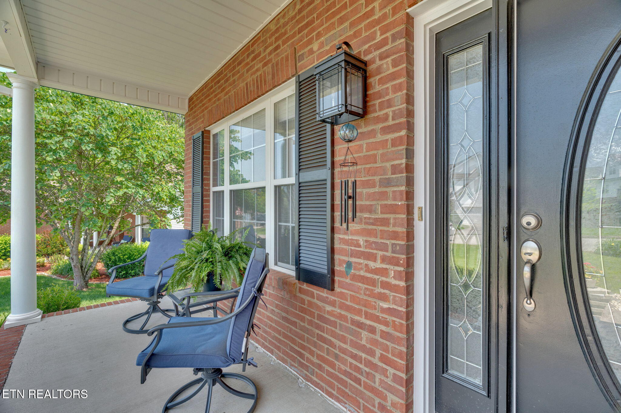 4512 Everwood Oak Lane