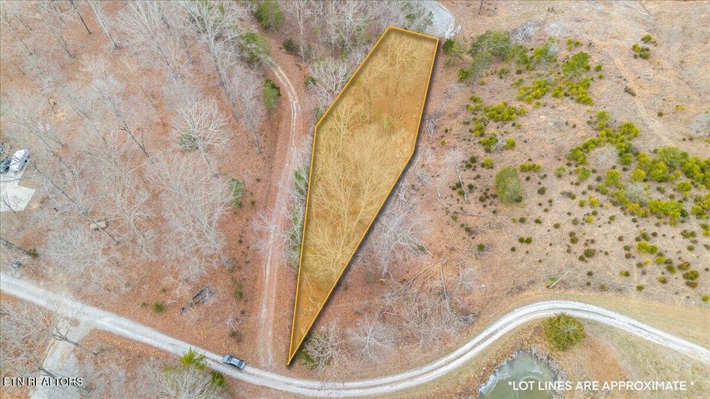 Photo of Deer Pond Circle, LaFollette, TN 37766 (MLS # 1328189)