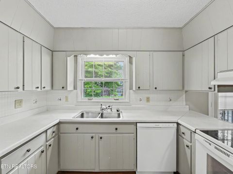 Tiny photo for 7624 Berkshire Blvd, Powell, TN 37849 (MLS # 1340653)