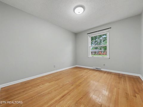 Tiny photo for 7624 Berkshire Blvd, Powell, TN 37849 (MLS # 1340653)