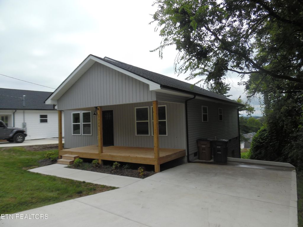 Photo of 3328 Wimpole Ave, Knoxville, TN 37914 (MLS # 1332538)